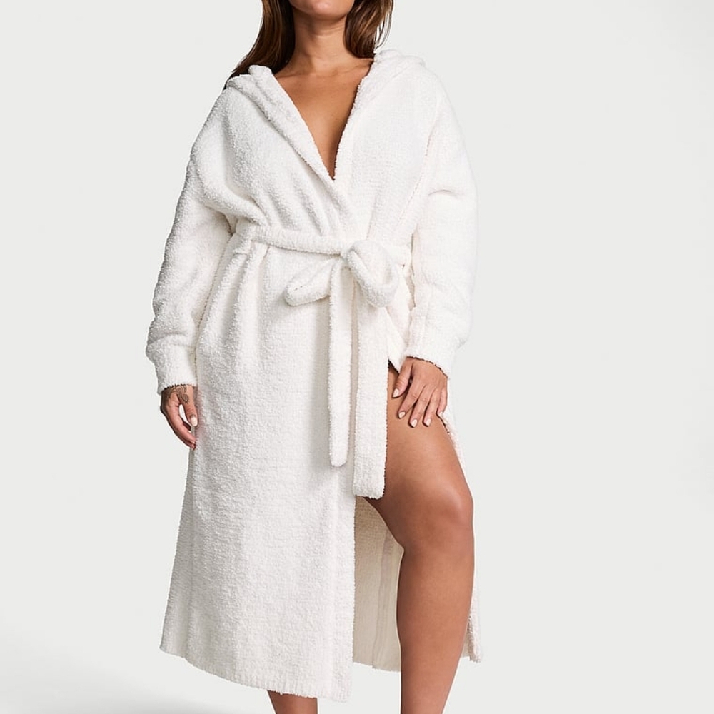 Women's White Hooded Bathrobe